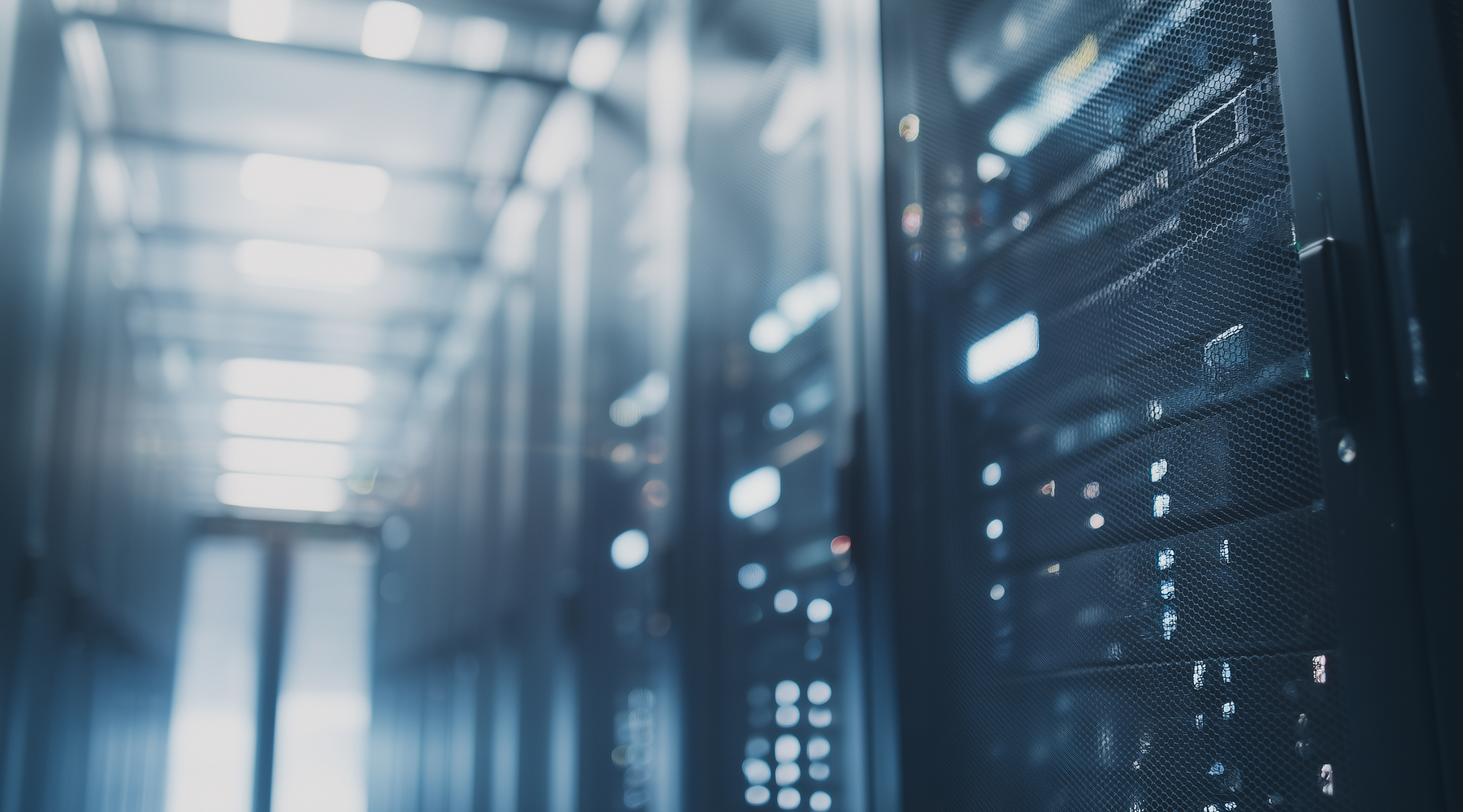 inside a data center running mainframe operations, Mainframe Services & Solutions | DXC Technology 