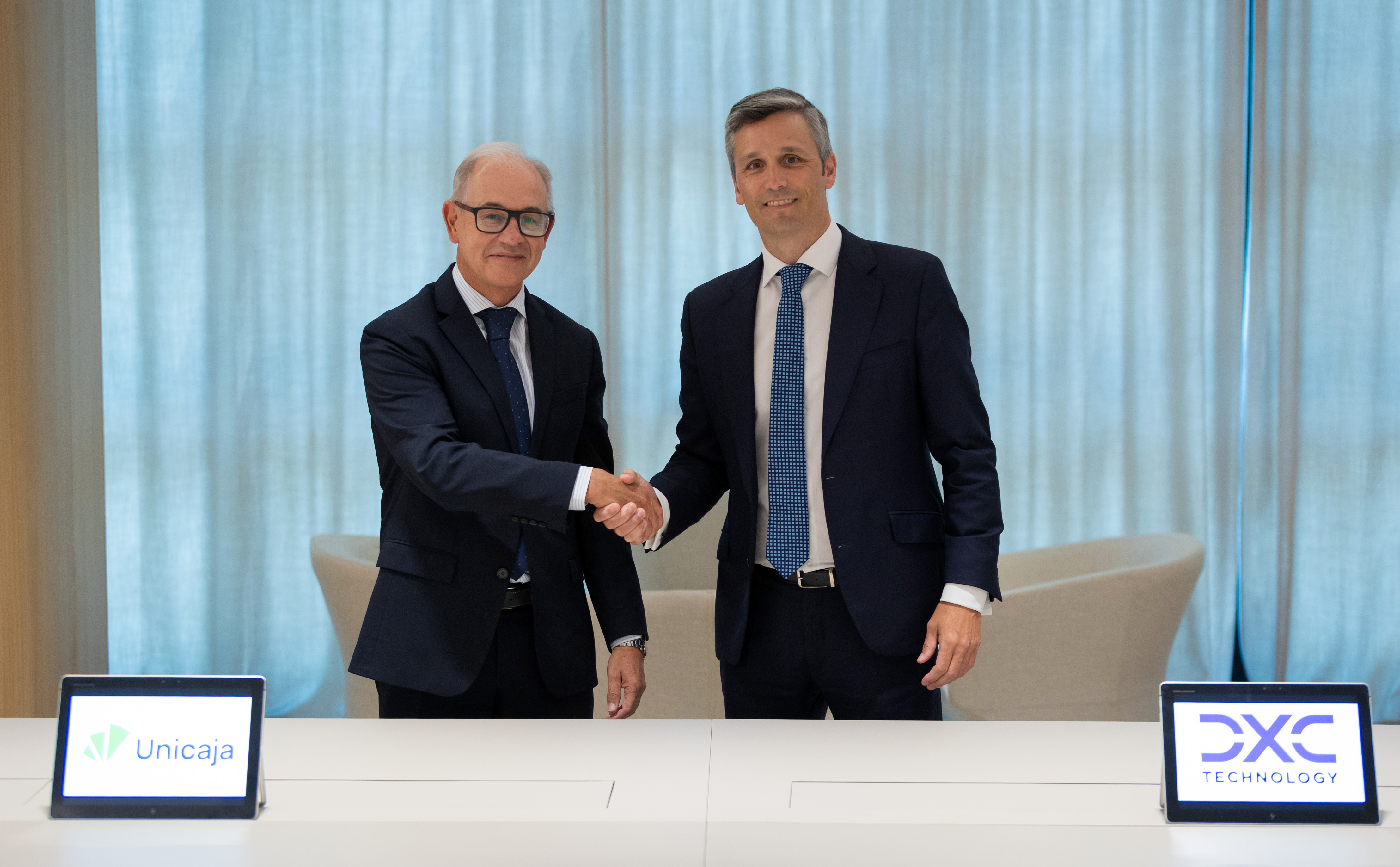 Unicaja Partners with DXC to Drive AI-Powered Transformation of Banking Operations
