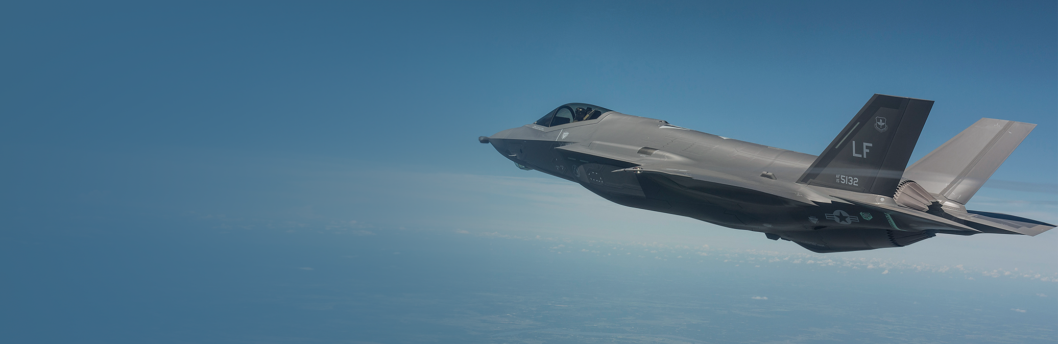 A flier in the defense industry: the Lockheed Martin F-35A Lightning | DXC Technology Customer Story