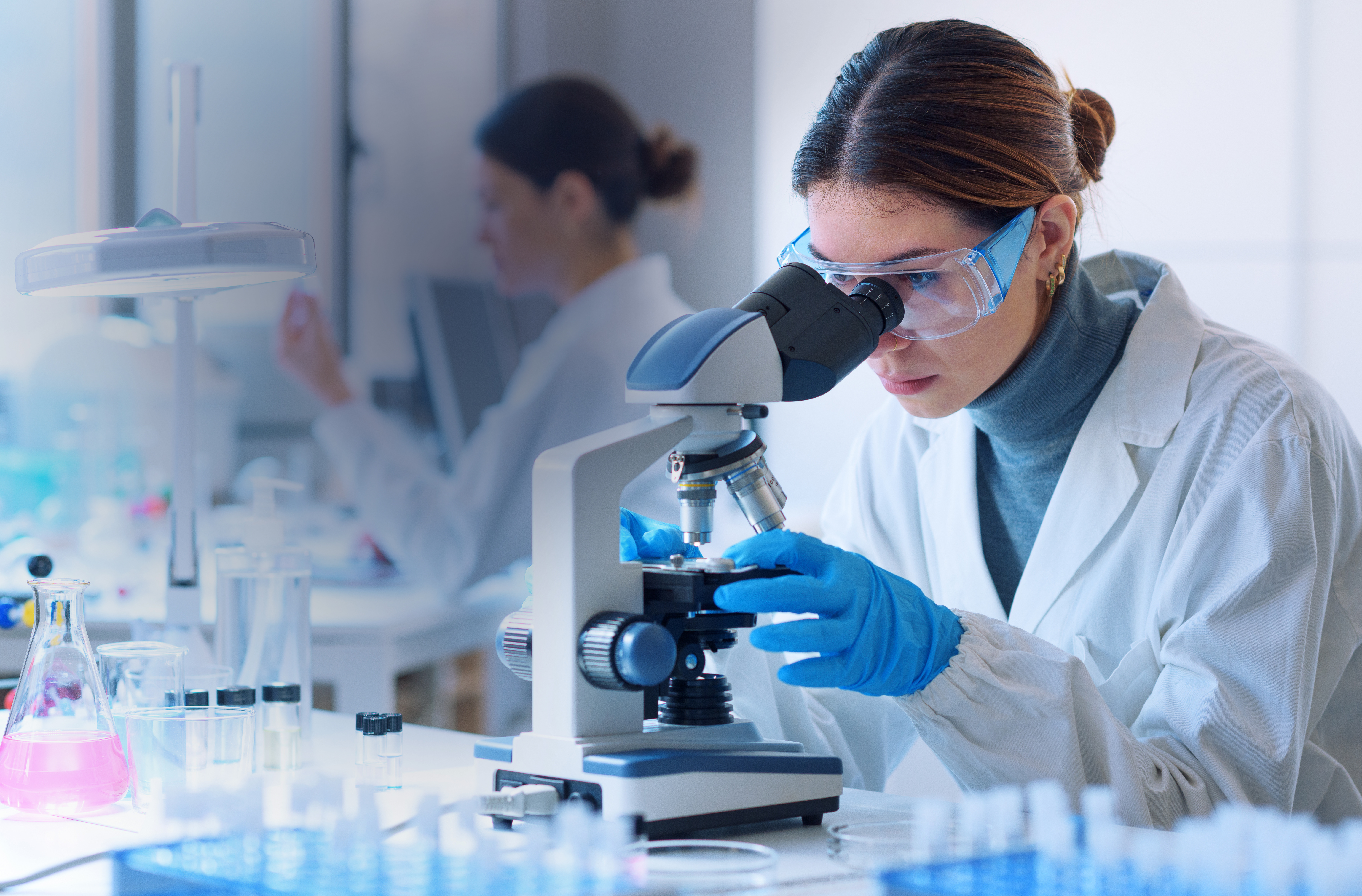 Transforming clinical trials with intelligent KPIs | DXC Technology Customer Stories