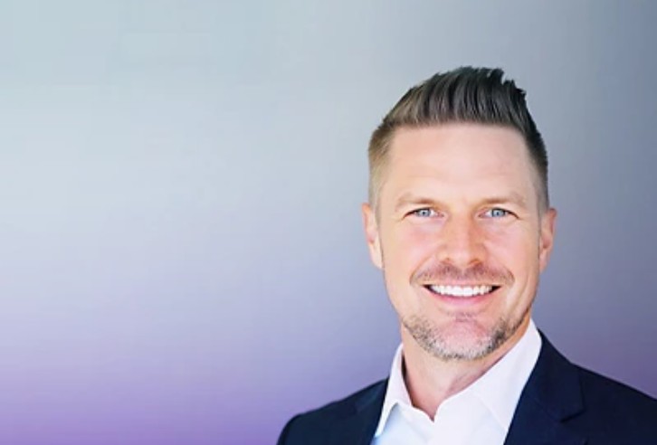 colorful grid purple yellow | DXC Technology Event